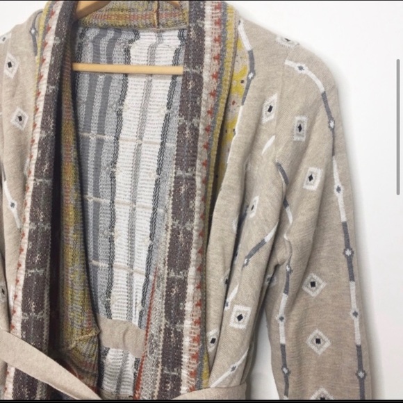 Boho Aztec southwest sweater. - Picture 2 of 5